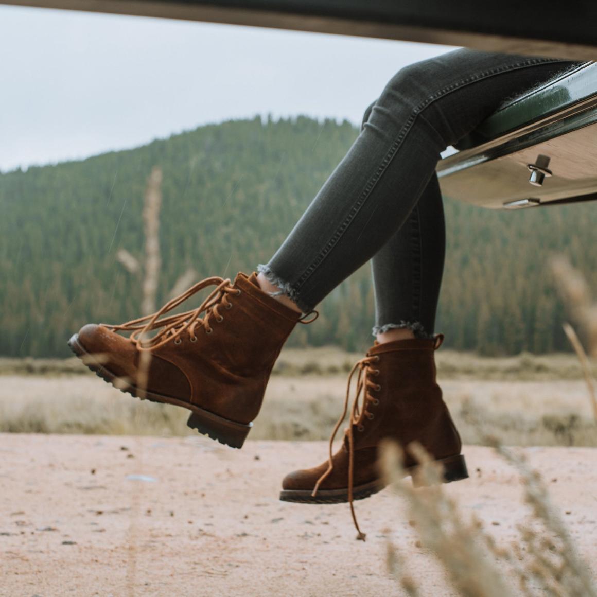 Sam Lace Up Brown Suede Women Stetson Shorties